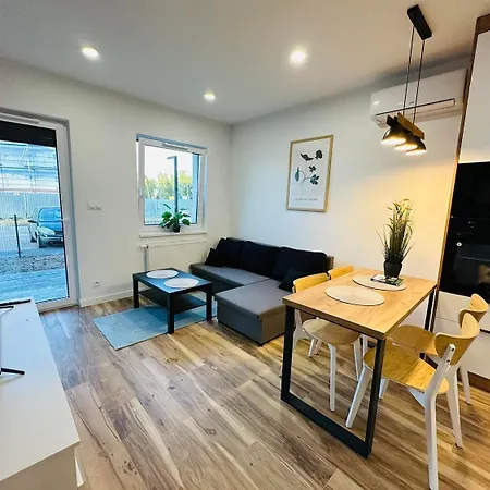 Apartamenty Debowa 3 Priv Ogrod I Miejsce Na Rowery Milicz Exterior photo